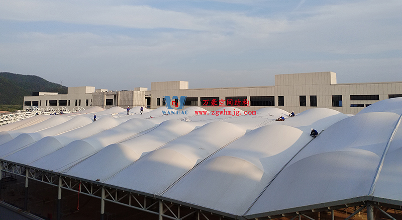 浙江真愛毯業科技有限公司廠房三屋面膜結構工程完工大吉！