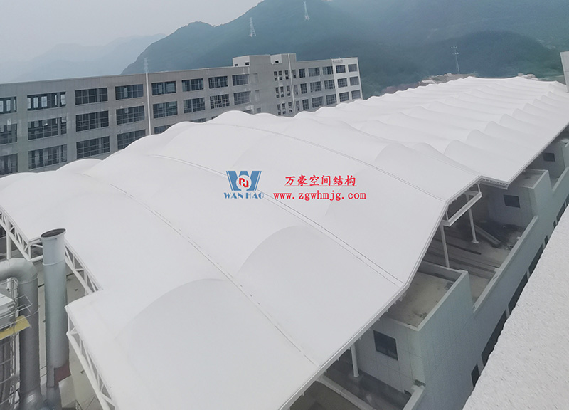 浙江真愛毯業科技有限公司廠房三屋面膜結構工程完工大吉！