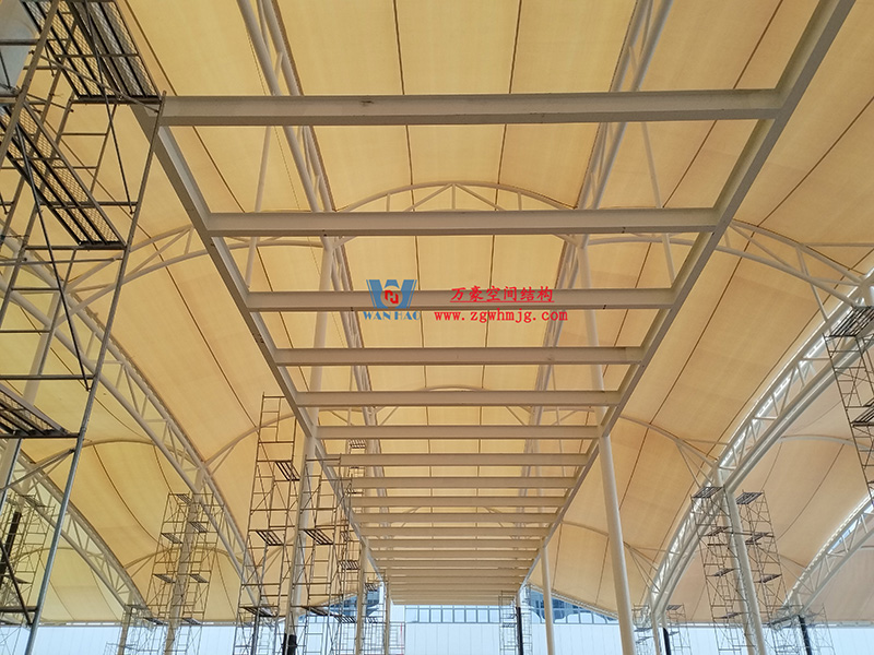 浙江真愛毯業科技有限公司廠房三屋面膜結構工程完工大吉！