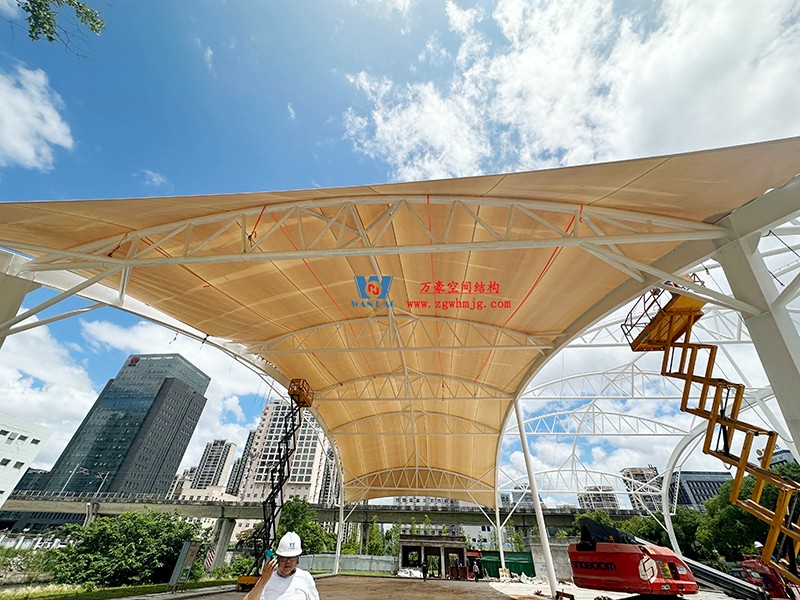 溫州惠民路西側綠地球場鋼膜結構工程完工 溫州惠民路西側綠地球場鋼膜結構工程完工