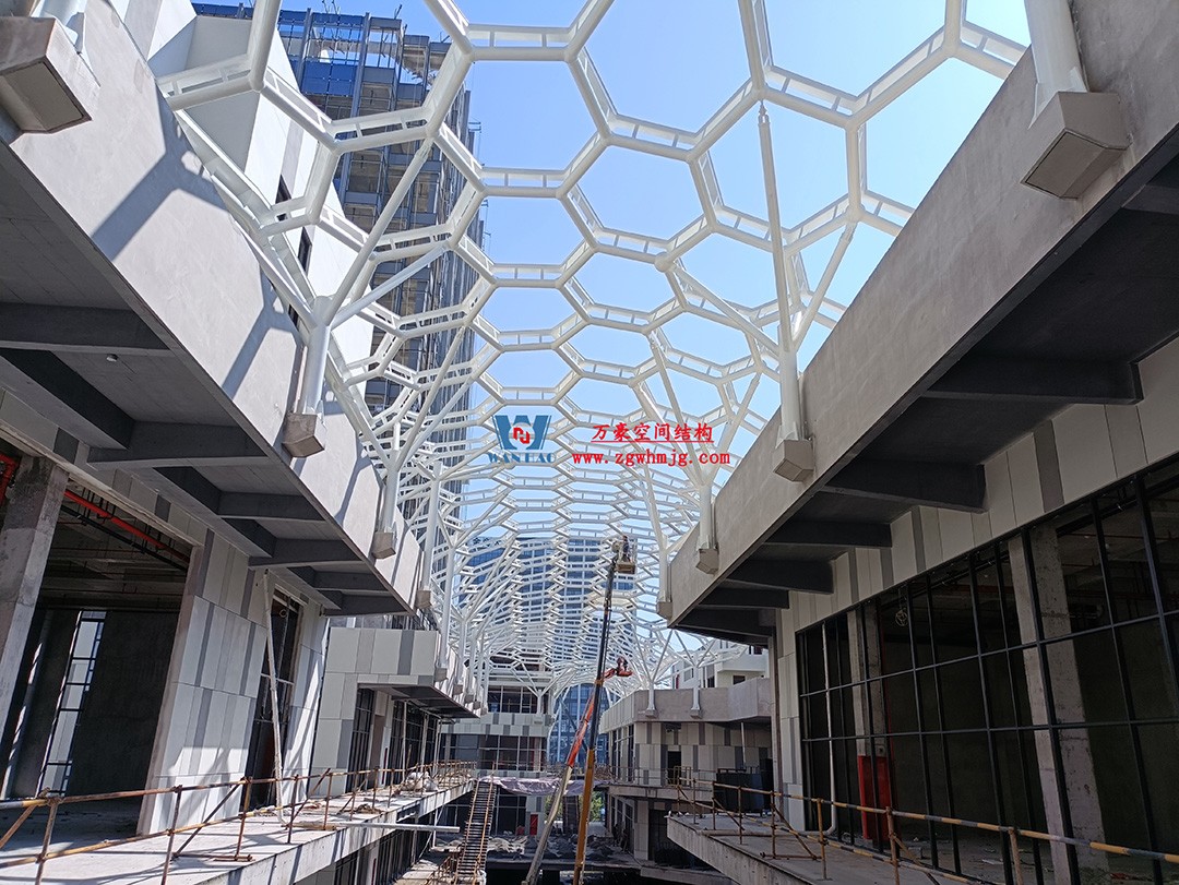已完工，這個ETFE氣枕商業天幕閃亮登場！