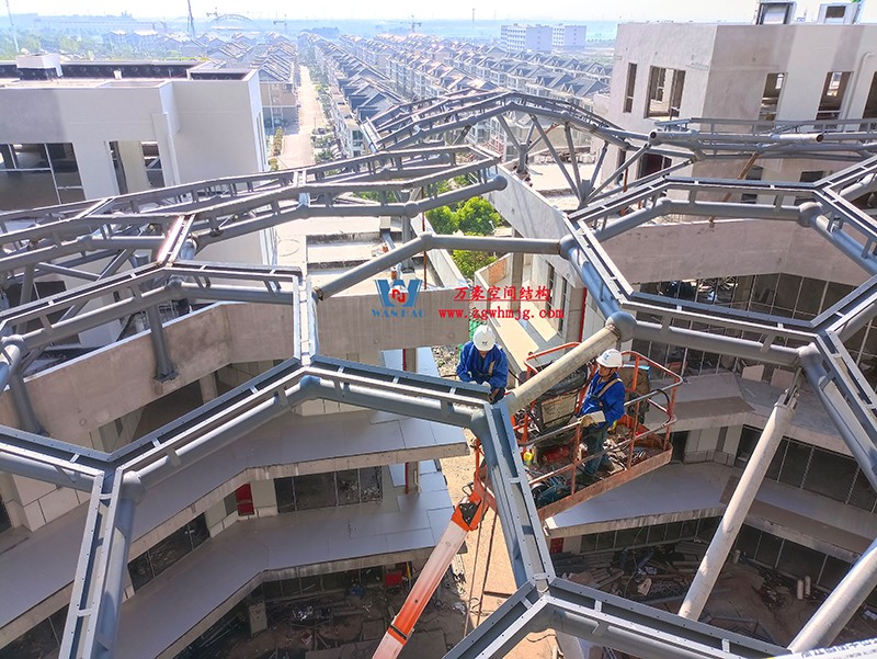 嘉興長安里ETFE氣枕鋼膜結構頂棚工程現場學習觀摩會