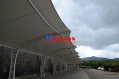 膜結(jié)構(gòu)雨棚報(bào)價(jià)多少錢？膜結(jié)構(gòu)雨棚價(jià)格是怎么算的？